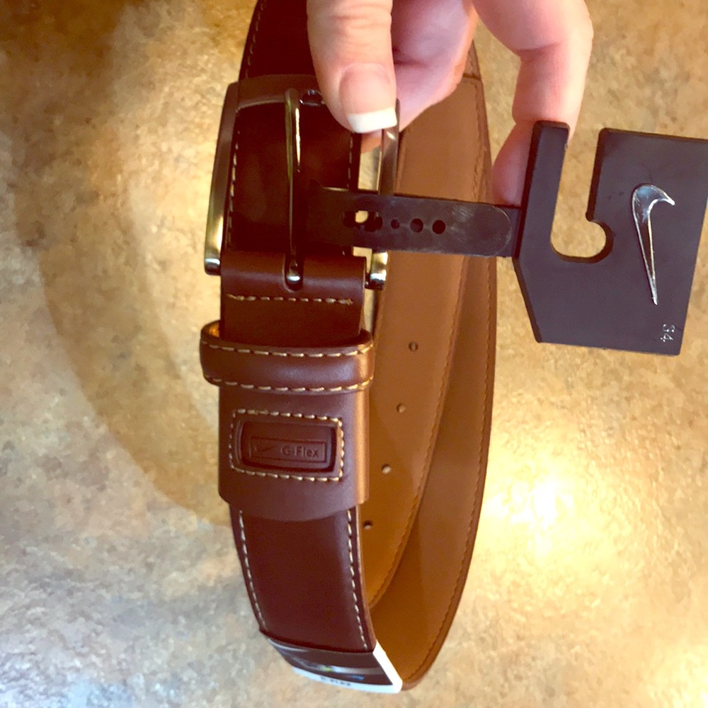 Nike golf brand brown leather belt (BRAND NEW)